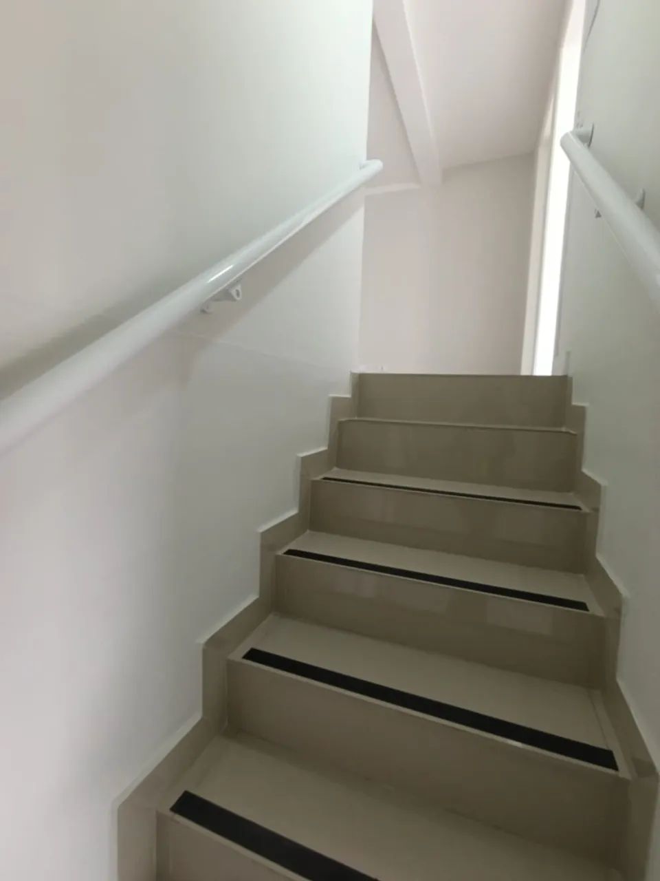 Sala para locaçao Centro/Pinhais Pr - Foto 2