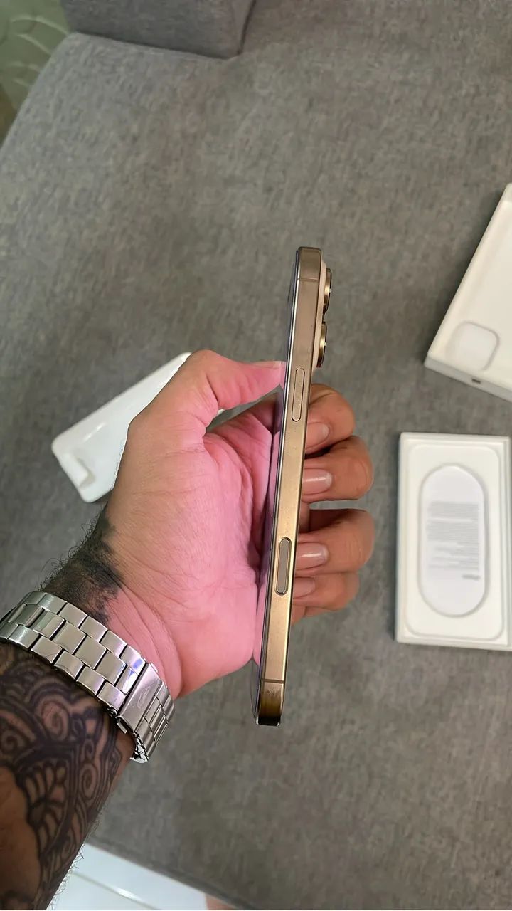 iPhone 16 Pro Max - Desert 94% - Foto 2