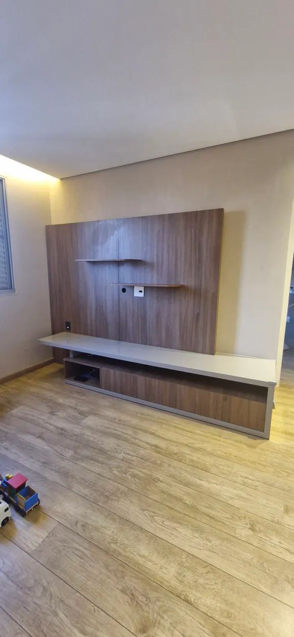 Painel de parede e rack com gavetas e - Foto 5