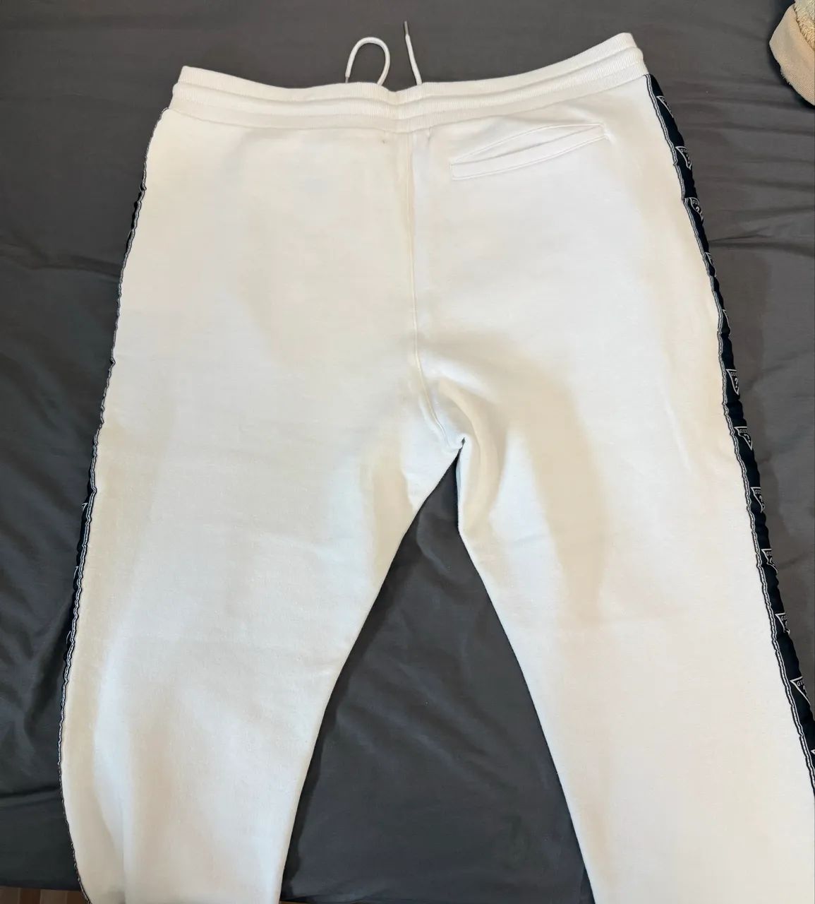 Calça Guess Moletom L - Foto 3
