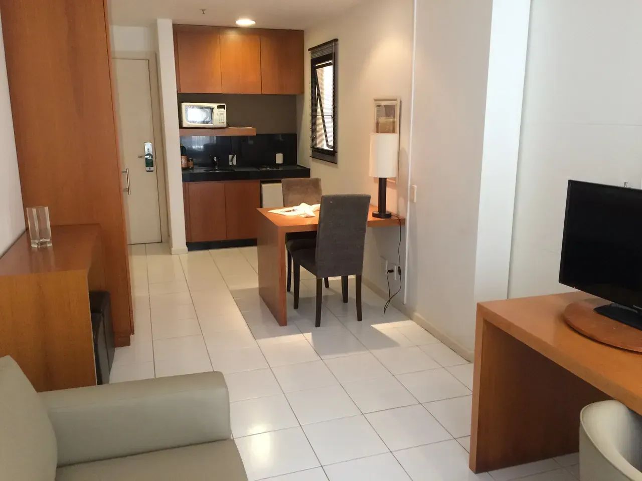 Flat para aluguel possui 41 metros quadrados com 1 quarto - Foto 3