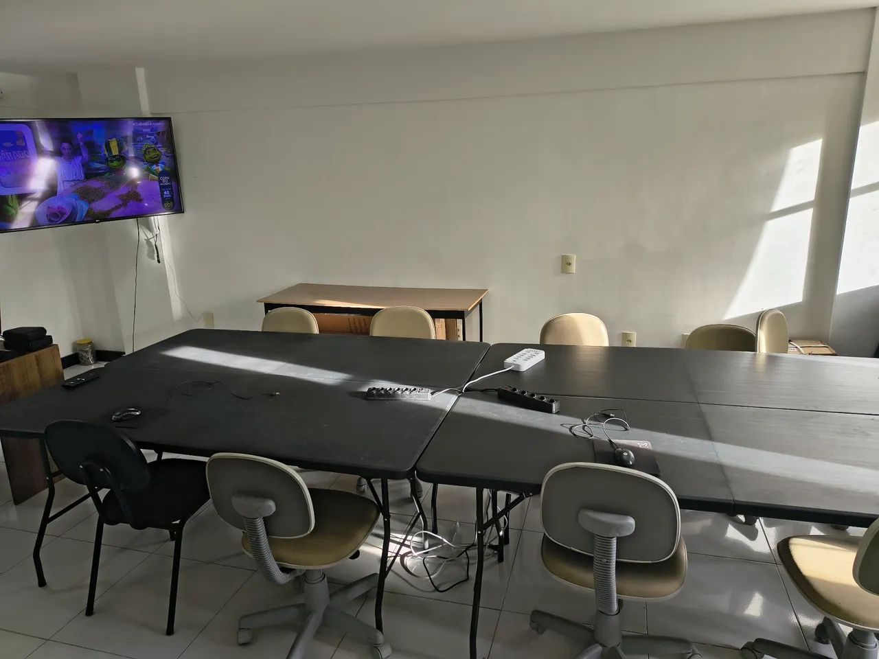 Sala para Escritório, Cursos ou Treinamentos no Centro de Belém - Pronta para Uso! - Foto 3
