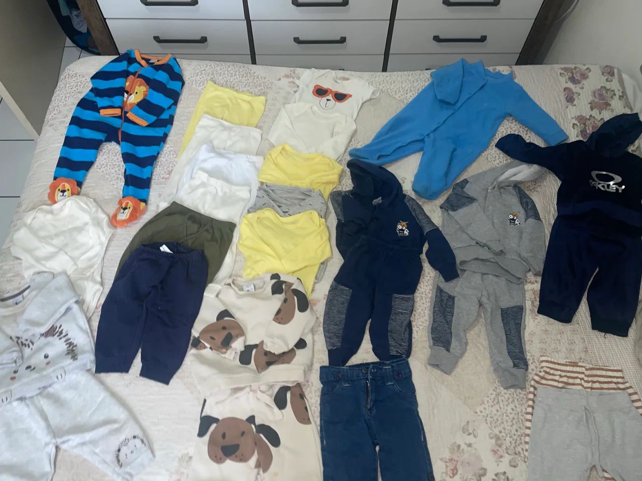 Vendo lote roupas de bebê