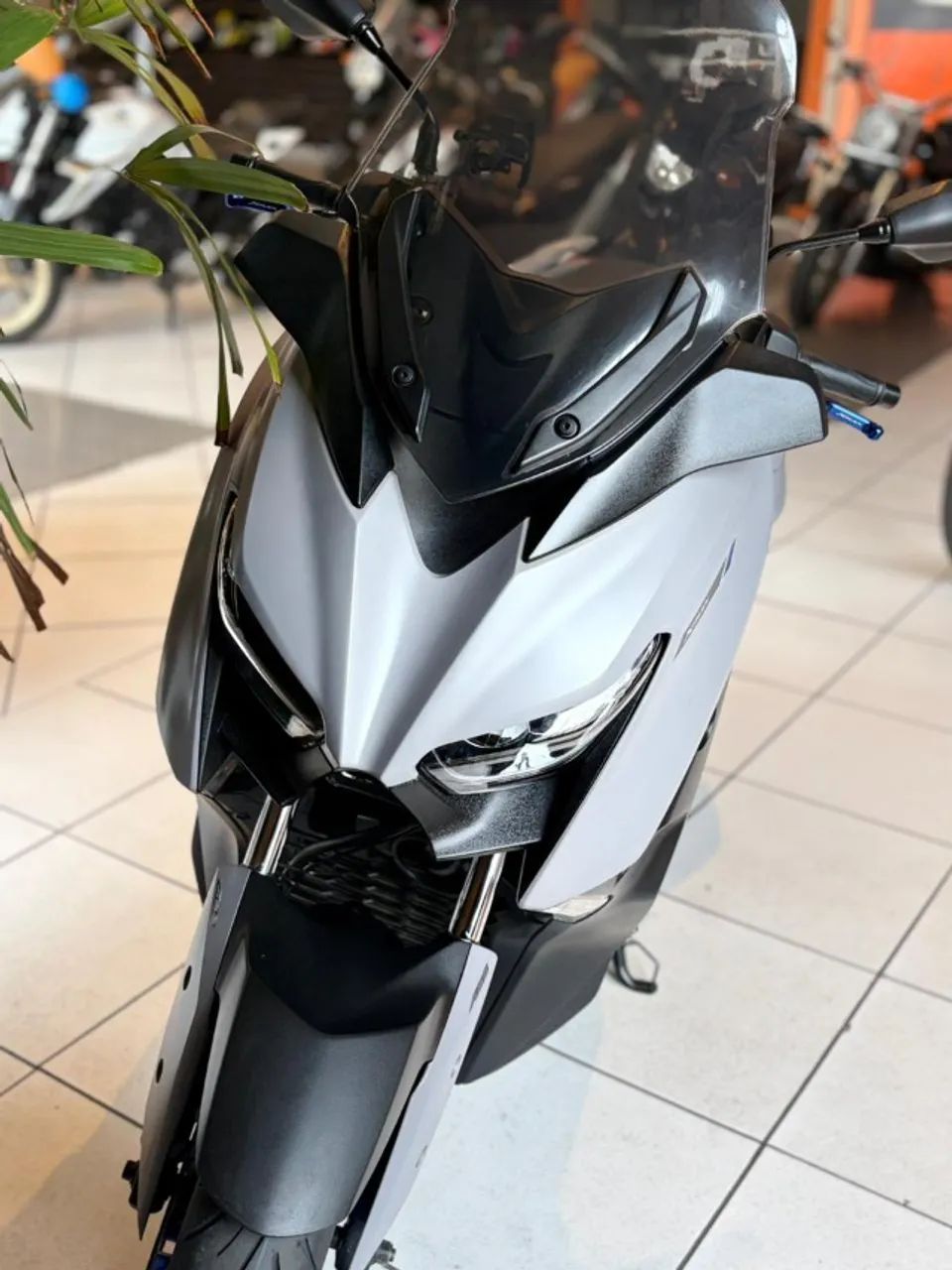 YAMAHA XMAX 250 - Foto 2