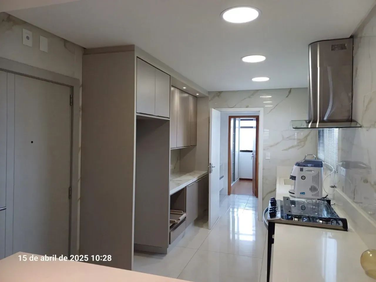Apartamento com 240m - semi mobiliado- Centro - Cascavel - PR - Foto 4