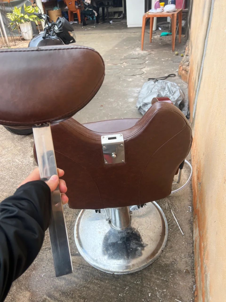 Cadeira de barbeiro  - Foto 4