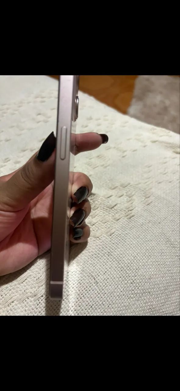 Celular IPhone 13 - 128 gb Rosa - Foto 2