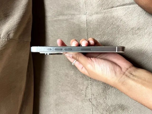 Iphone 15 pro 128GB - Foto 2