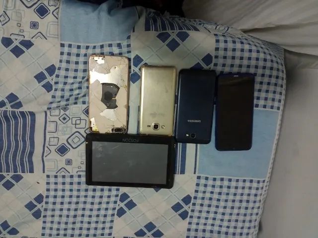 Vendo celulares quebrados