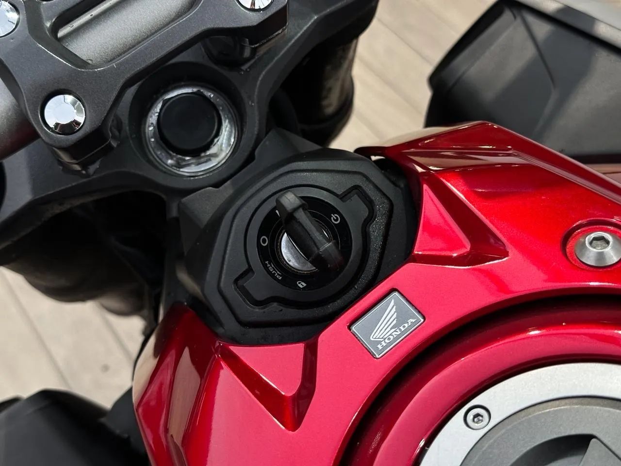 Honda CB 650R 2024 - 8 mil kms  - Foto 4