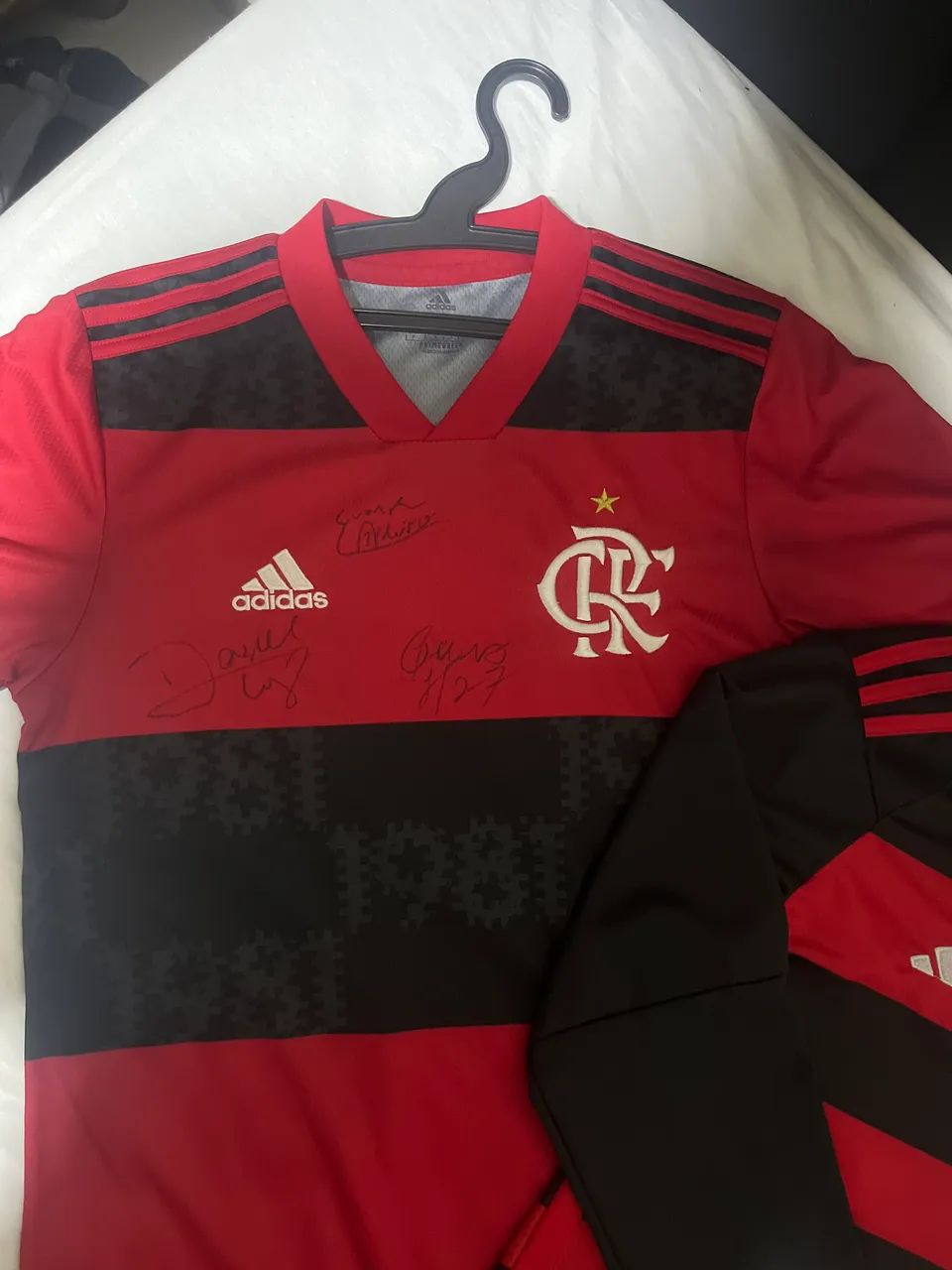 2 Camisas autografadas Flamengo  - Foto 3