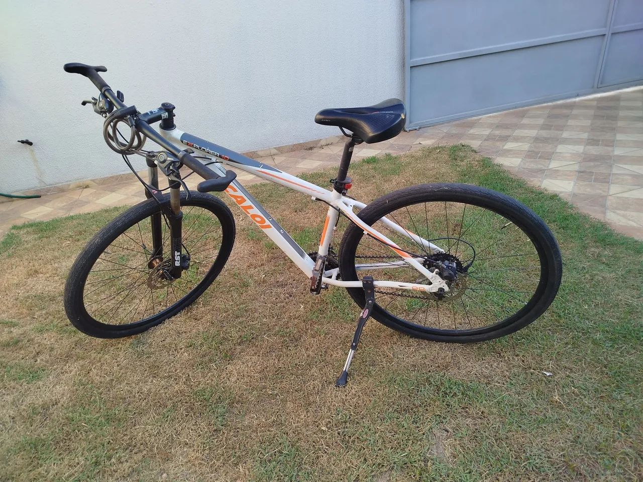 Vende se bicicleta 
