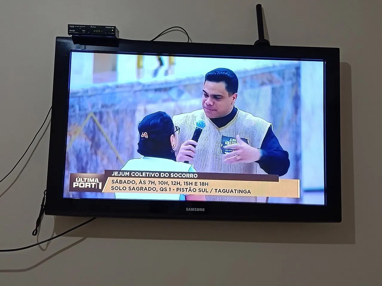 TV 66 POLEGADA, FONCINADO PERFEITA MENTEM! MOTIVO DA VENDA MUDANDO  DE ESTADO! - Foto 2