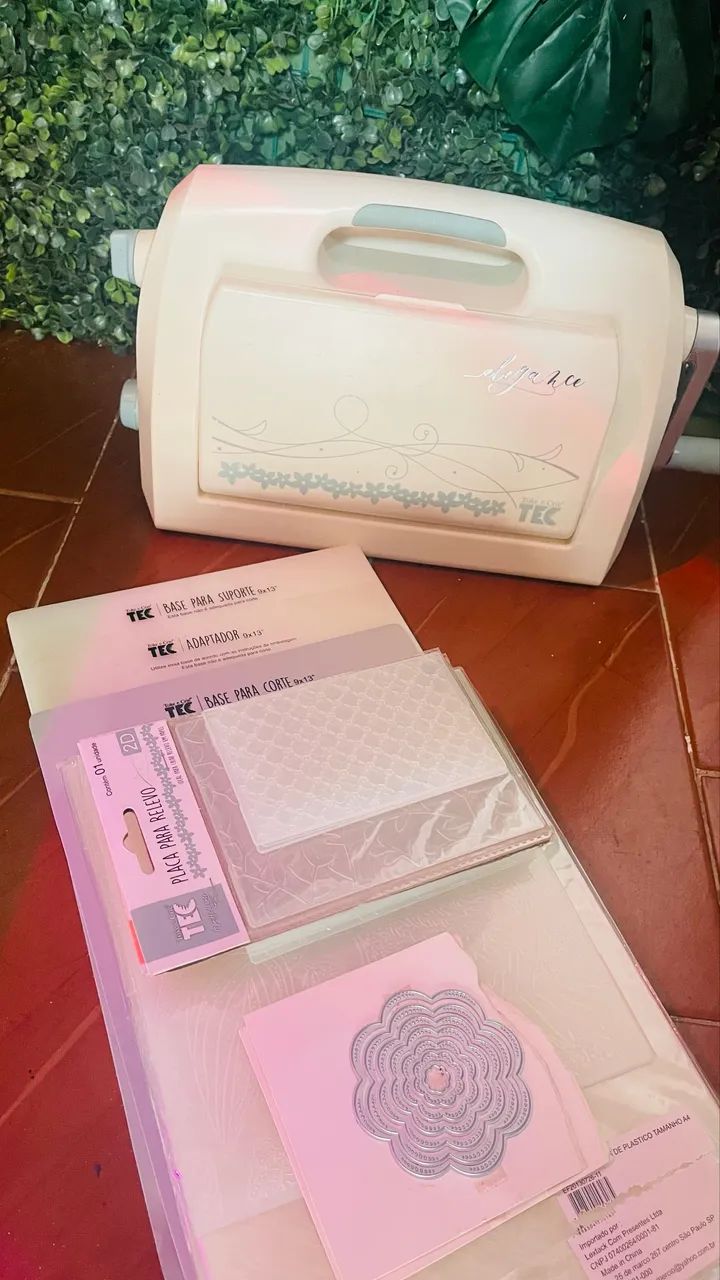 Máquina de Corte e emboss A4 TEC Elegance + 19 Placas | Kit Completo | Semi Nova - Foto 2