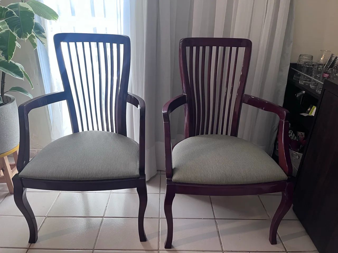 Cadeiras para sala de visita em bom estado e bonitas - Foto 5