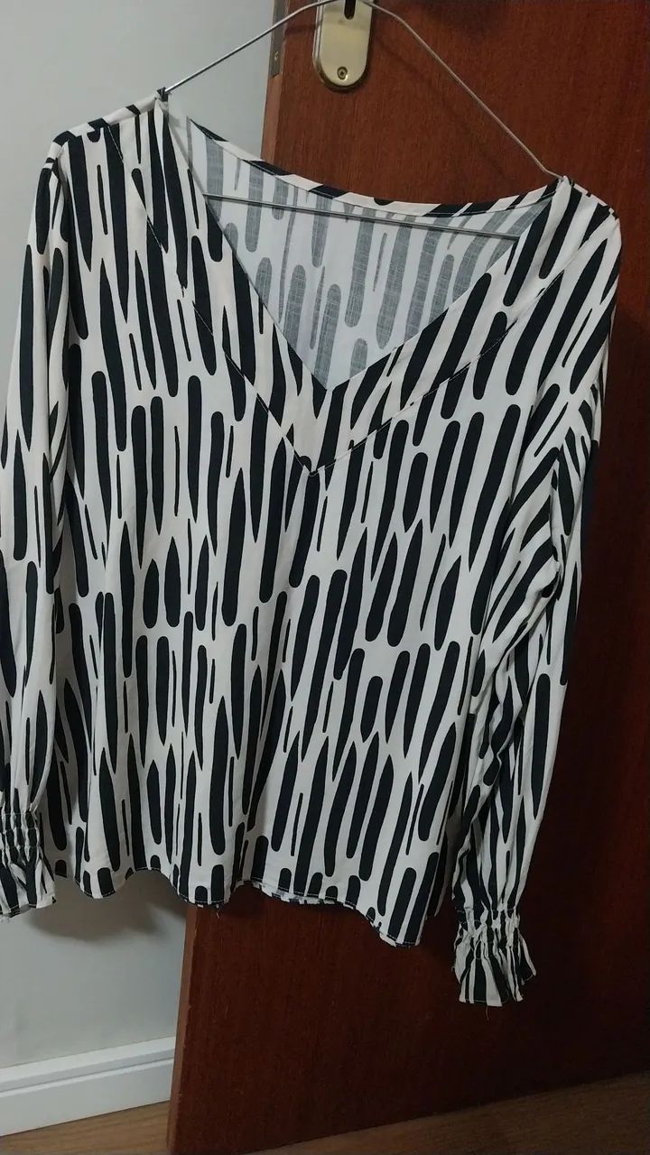 Blusa meia estação estampada