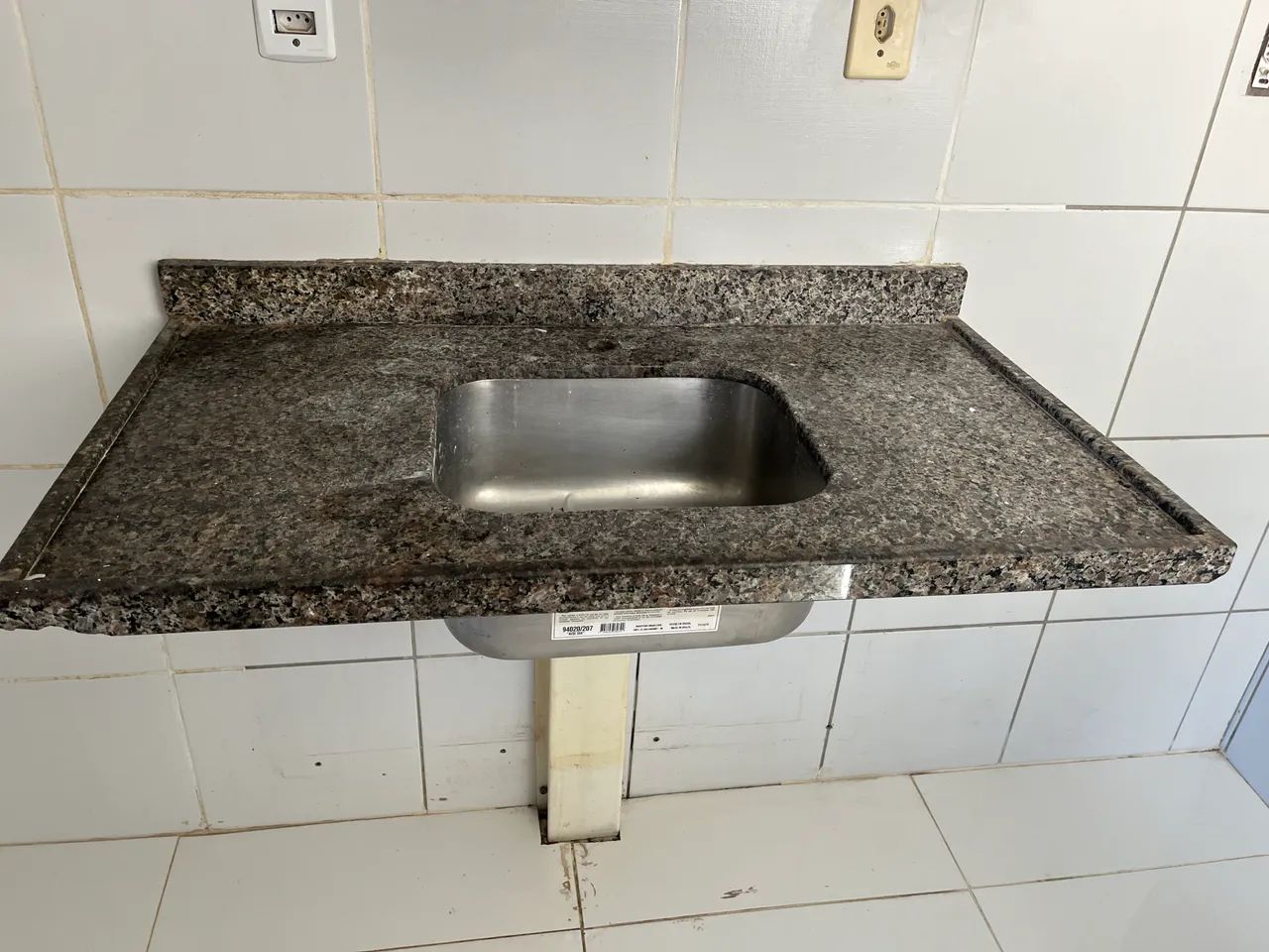 Bancada de pia + Cuba 