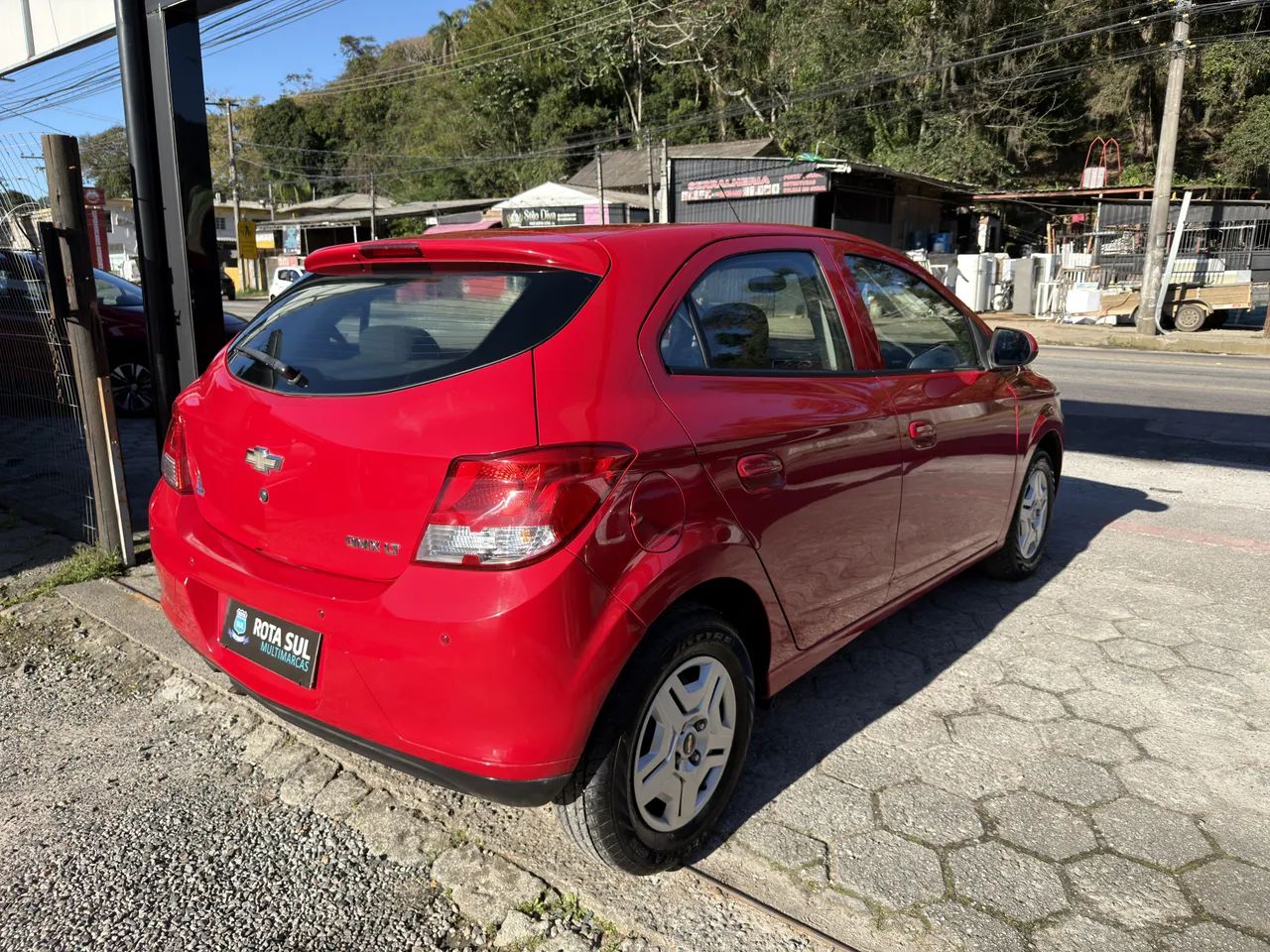 Chevrolet Onix Hatch LT 1.0 8V Flex Power Mec. 4P 2013 - Foto 4