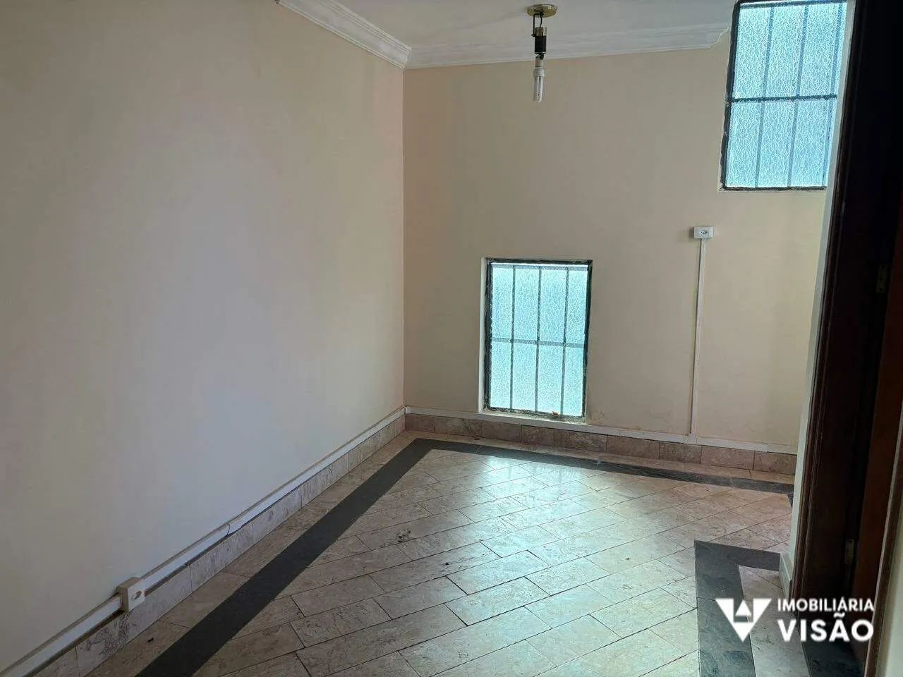 SALA COMERCIAL PARA ALUGAR COM ESPAÇOS AMPLOS PRÓXIMO AO CALÇADÃO - Foto 3