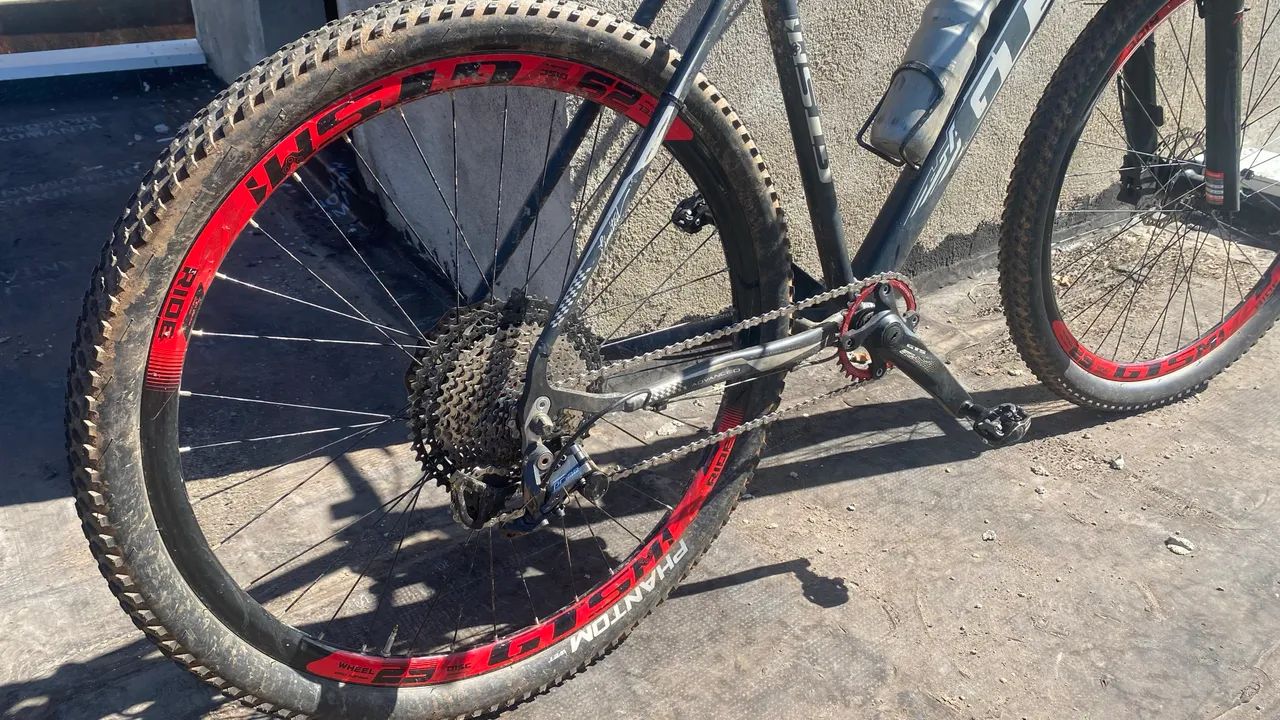 Bicicleta mountain bike aro 29 - Foto 3