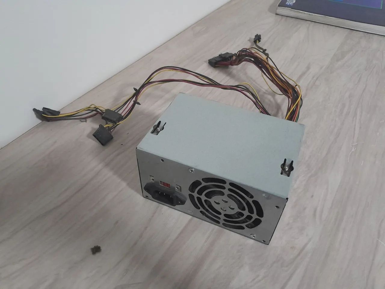 Fonte fortrek 450w funcionando - Foto 2