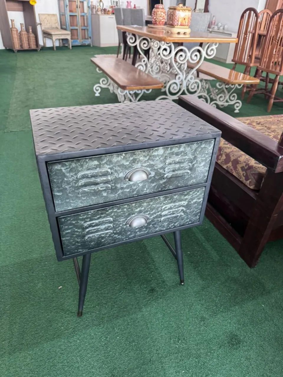 Mesa de Cabeceira Estilo Industrial  - Foto 3