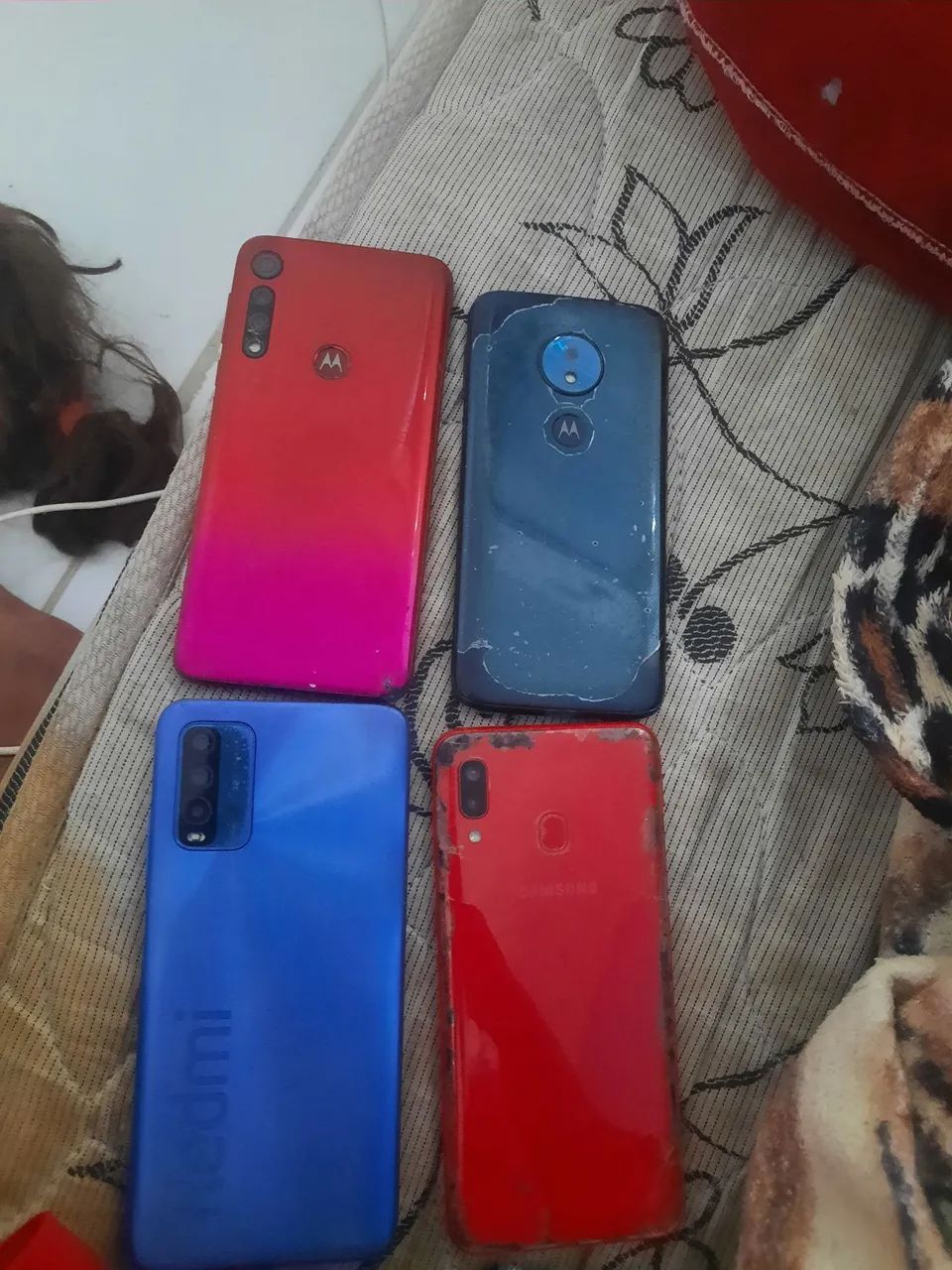 4 celulares com a tela quebrada - Foto 2
