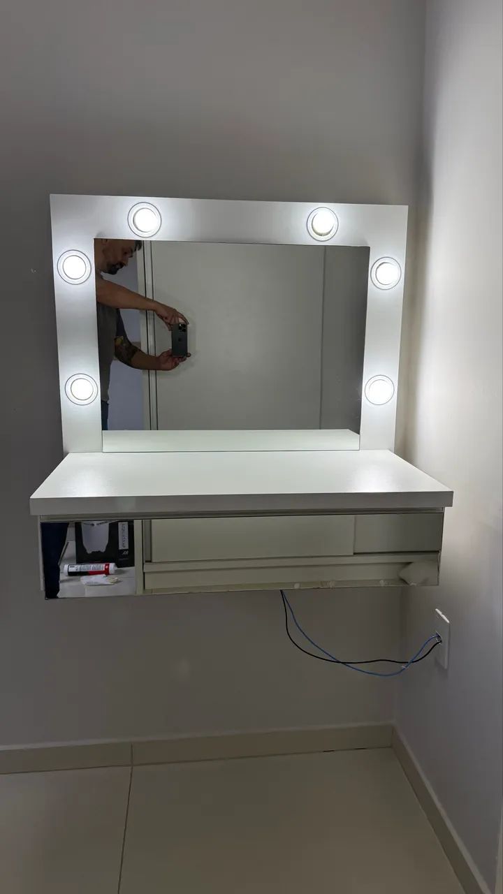 Vendo Penteadeira Camarim Suspensa com Espelho e Iluminação - Foto 3