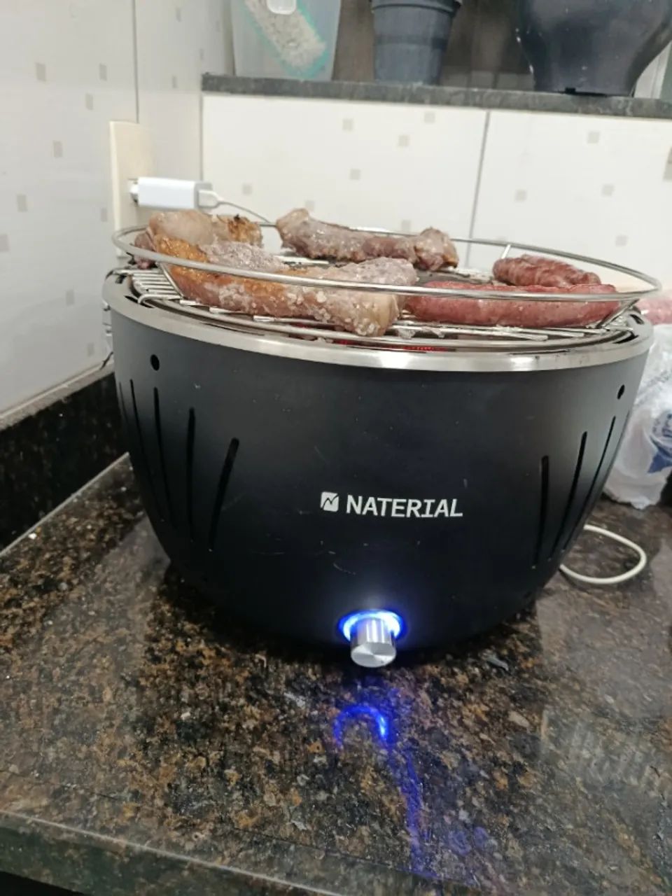 Churrasqueira elétrica com carvão  - Foto 2