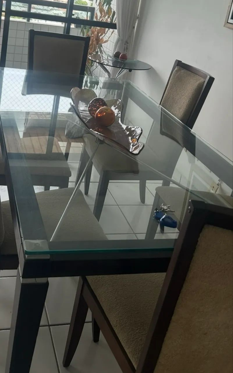 Mesa com tampo de vidro para 8 cadeiras  - Foto 2