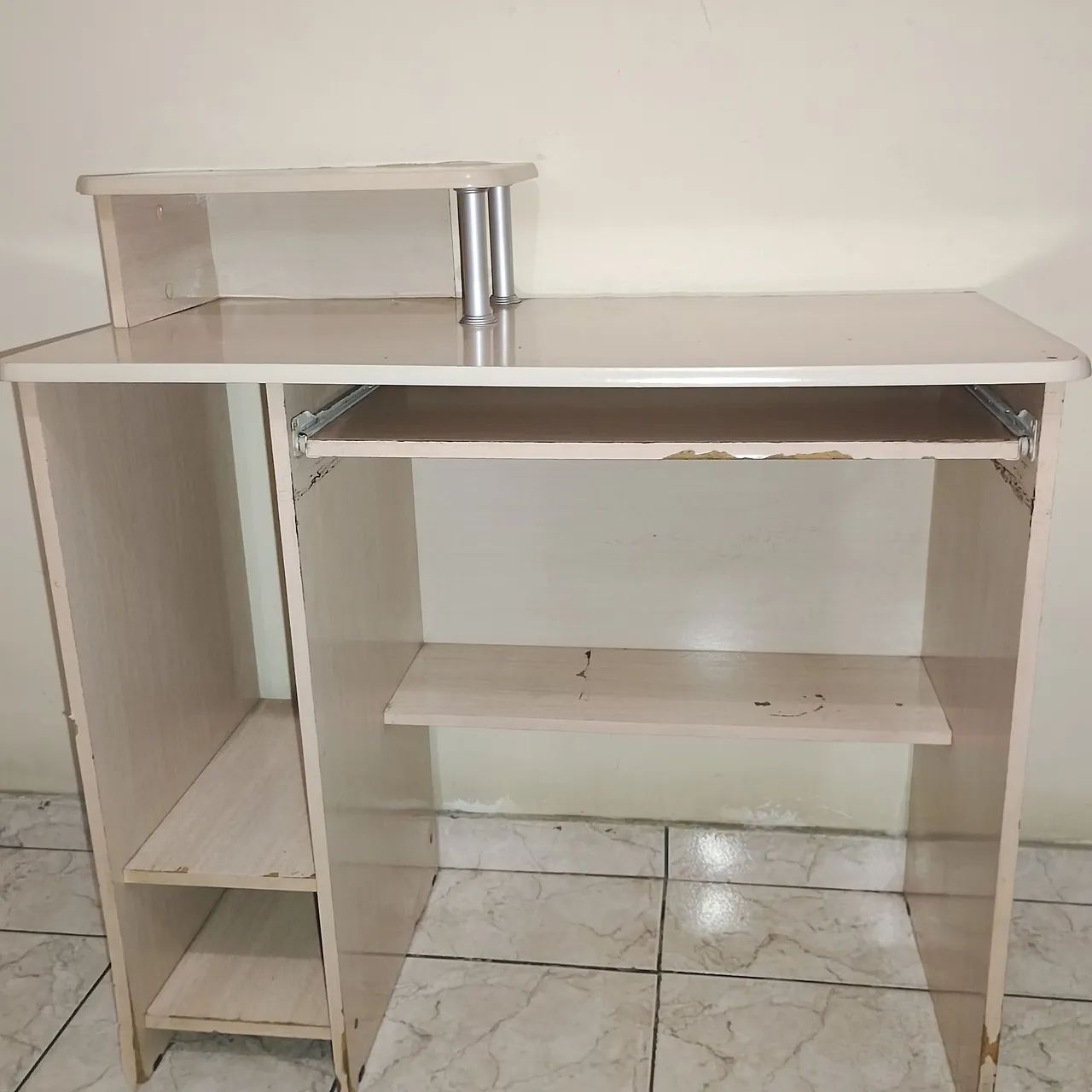 Escrivaninha para computador 