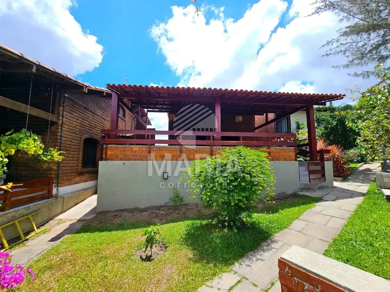 Casa de condomínio com 04 quartos à venda em Gravatá/PE!