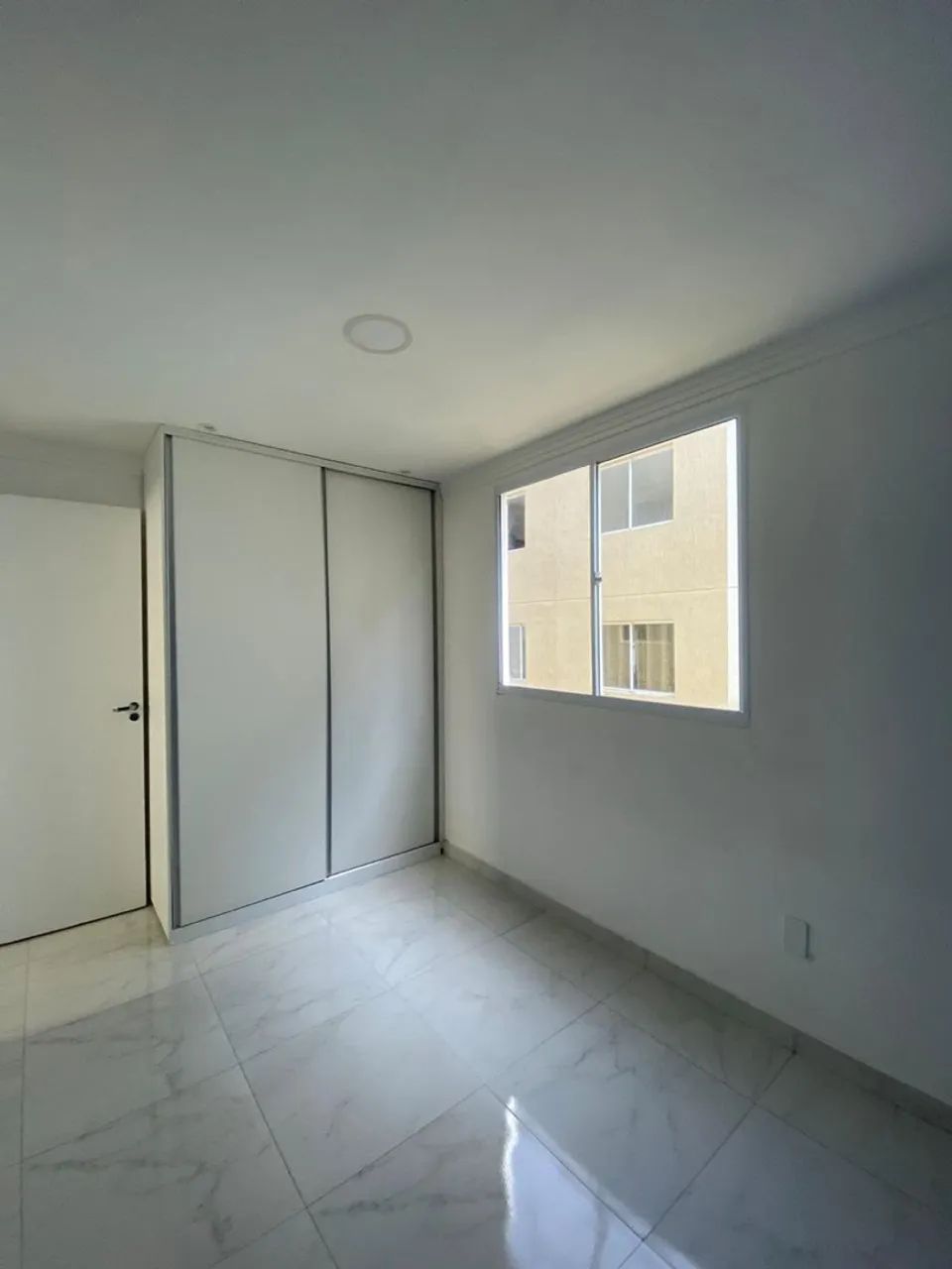 Aluga-se apartamento com mobilia - Foto 5