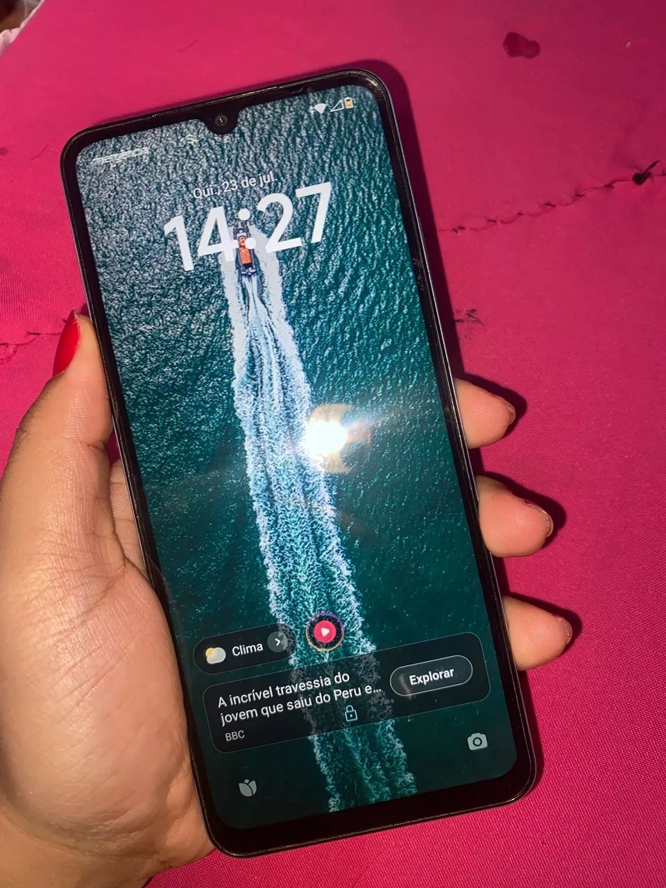 vende-se esse celular semi novo