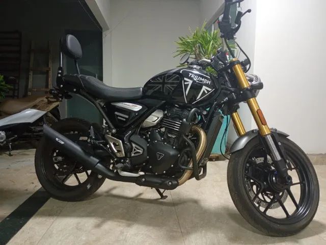 triumph Speed 400 preta com 1.400km nova - Foto 2