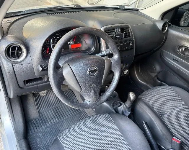 Nissan March S 1.0 12V Flex 5p, foto 9 de 15