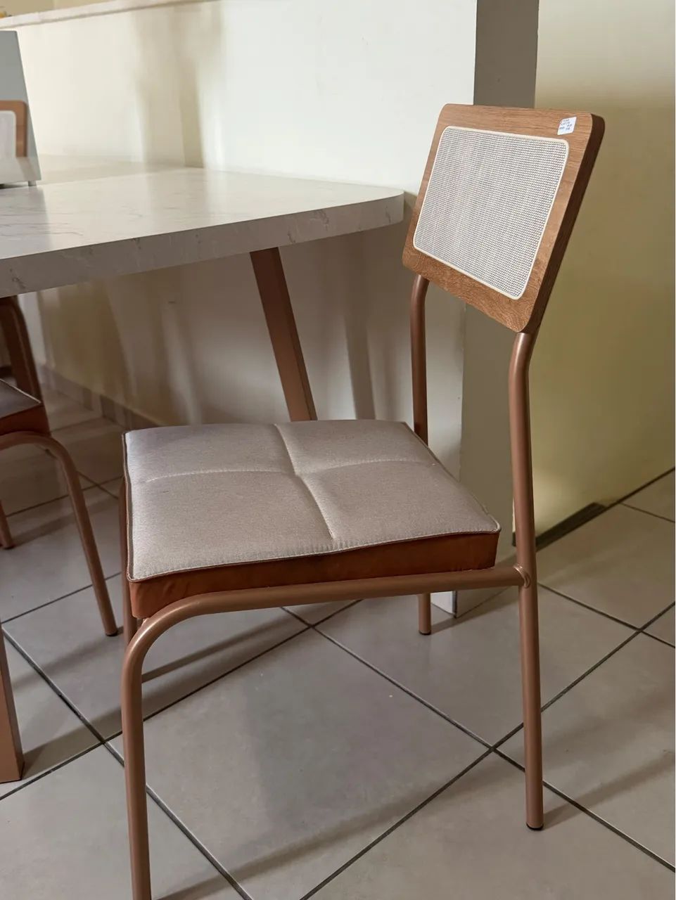 MESA JANTAR NOVA 4 ou 6 cadeiras  - Foto 4