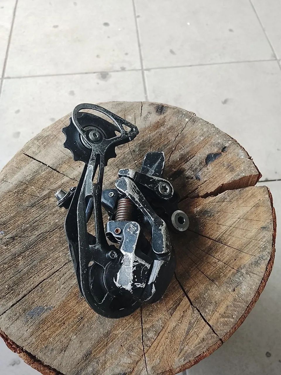 Câmbio traseiro shimano Deore Shadow , 9 velocidades.  - Foto 2