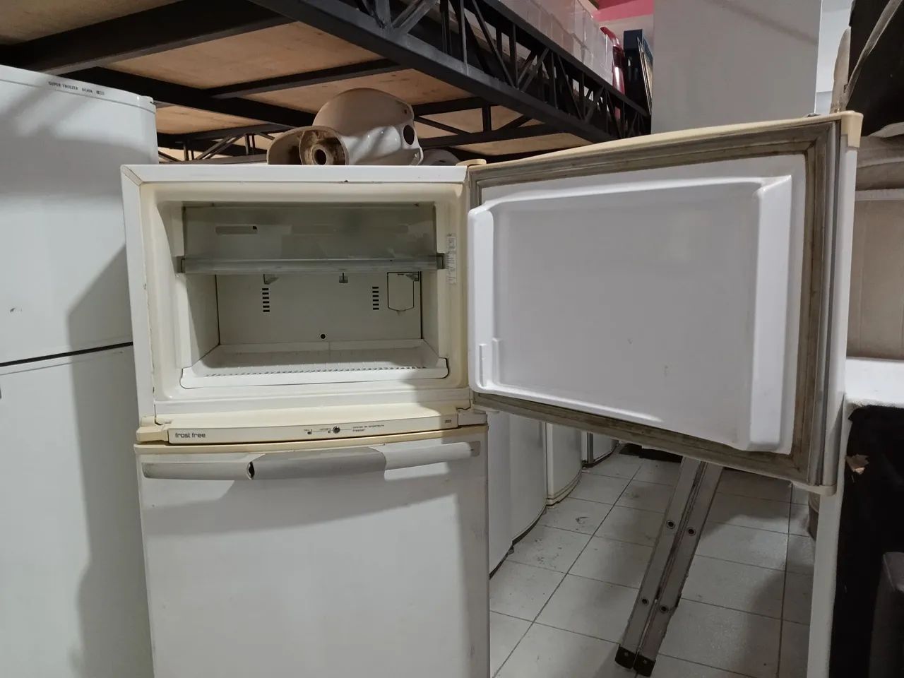Geladeira Duplex Brastemp 324 Litros  - Foto 4