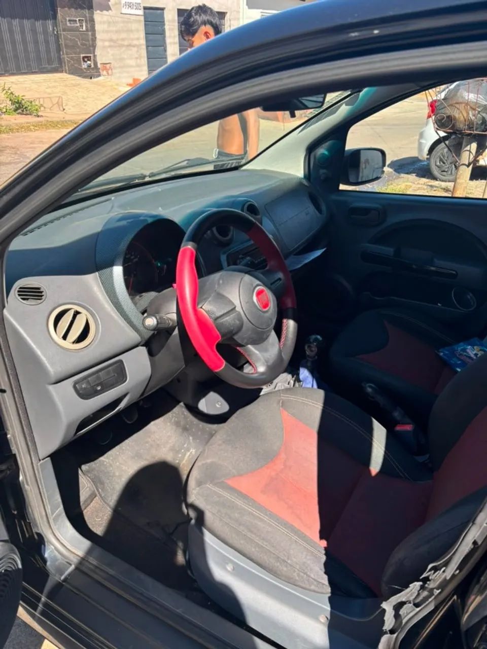 Fiat Uno Sporting 1.4 EVO Fire Flex 8V 4P 2012 - Foto 5