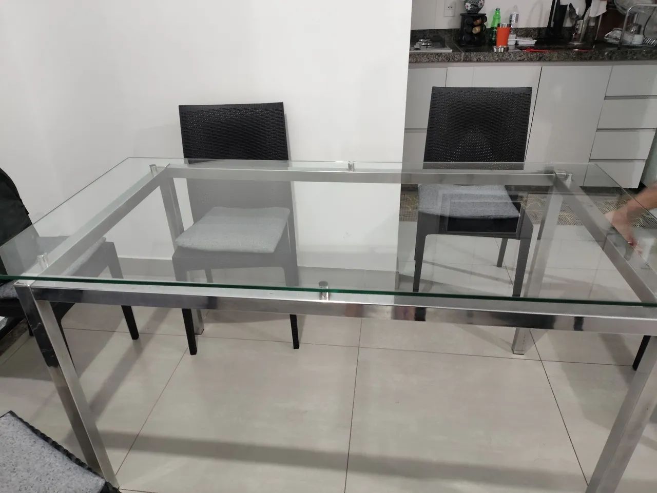 Mesa de jantar retangular em vidro temperado e aluminio a venda 
