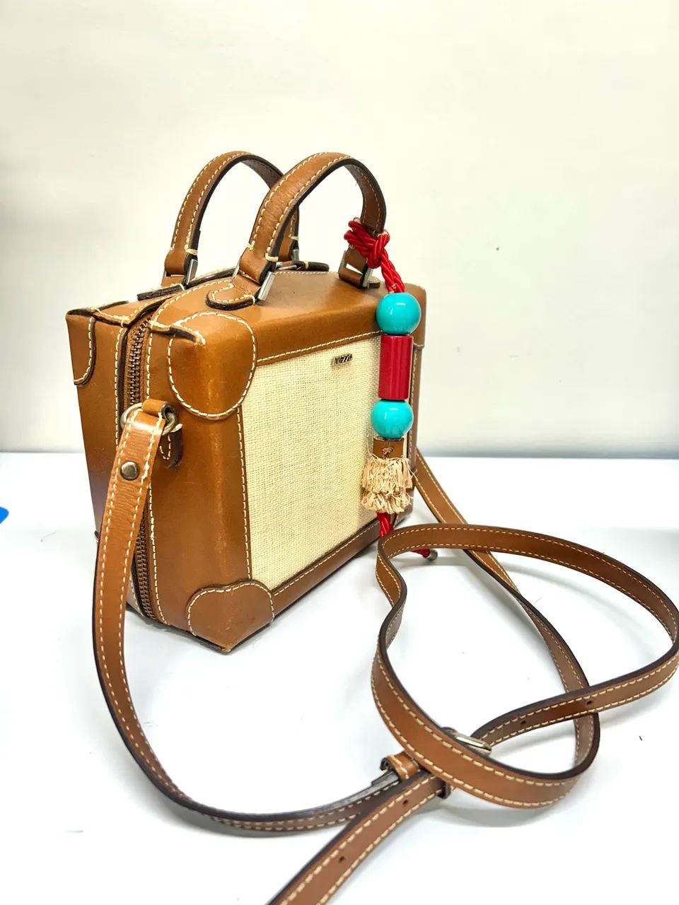 Bolsa Arezzo em couro legítimo  - Foto 3