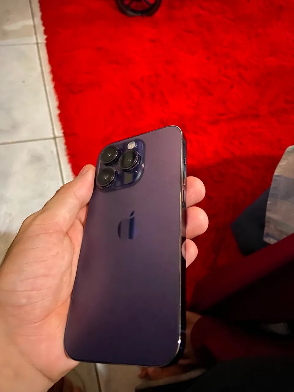 iPhone 14pro roxo com caixa  - Foto 4