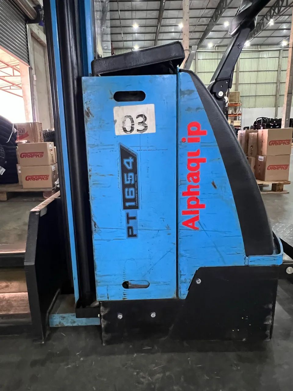 Empilhadeira elétrica tracionaria Paletrans (usada) - Foto 4