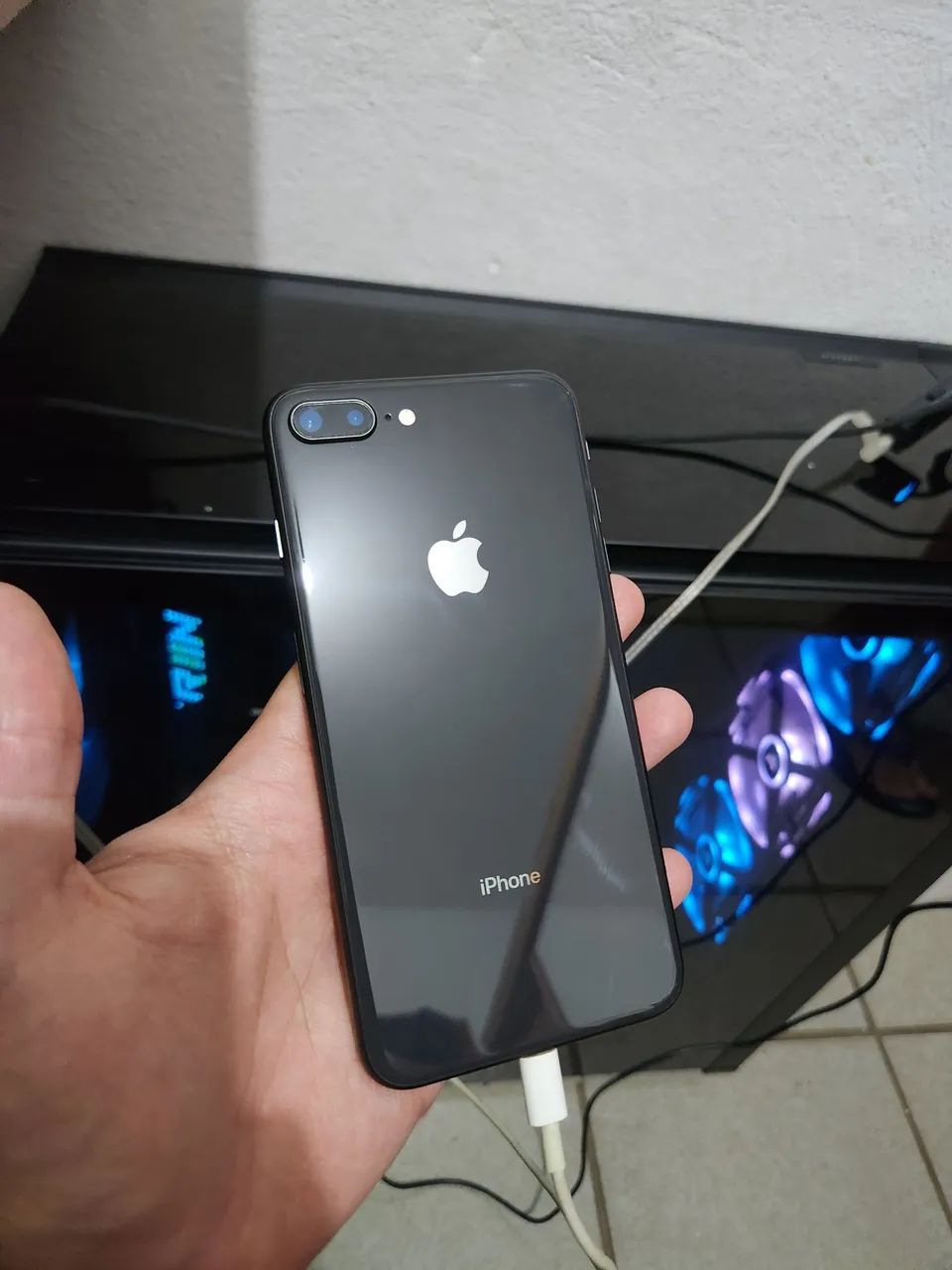 iPhone 8 plus 64gb