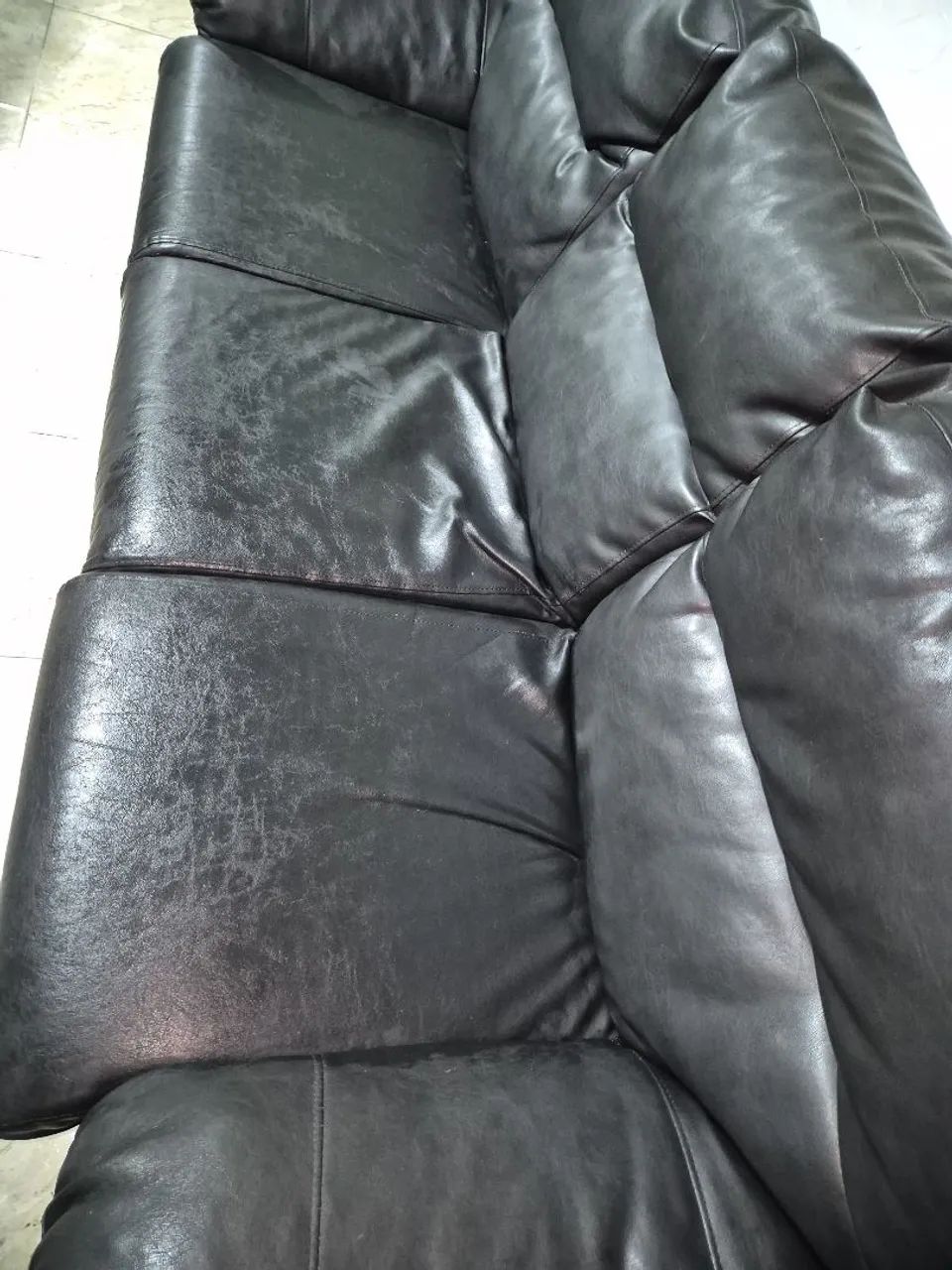 Sofá de couro preto  - Foto 3