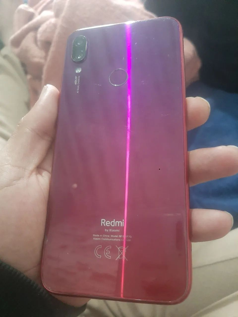 Xiaomi redmi note 7 com detalhe