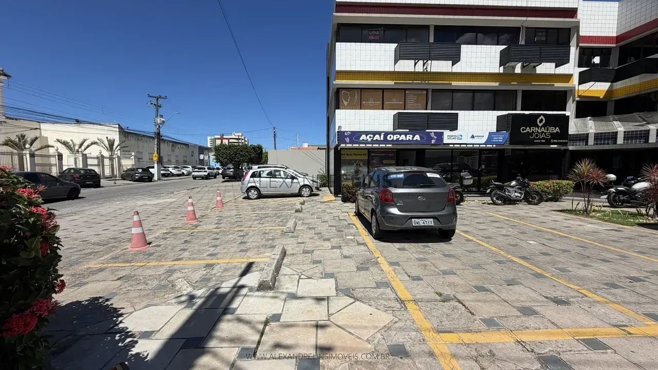 EMPRESARIAL OPARA NO FAROL. Sala comercial com 30 m² + lavabo - Foto 3