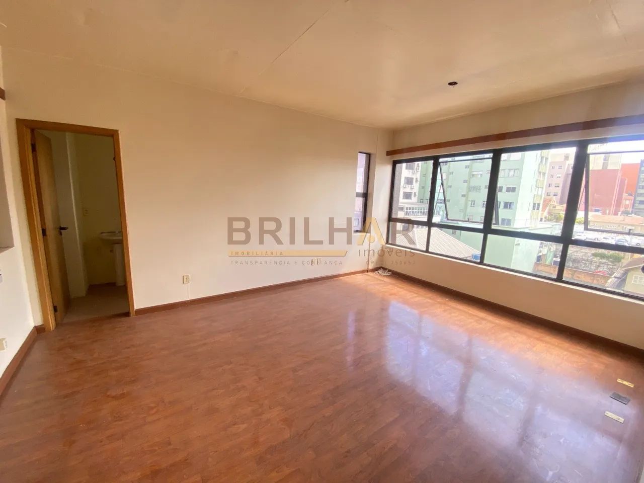 Sala comercial comprar bairro Centro - Foto 5