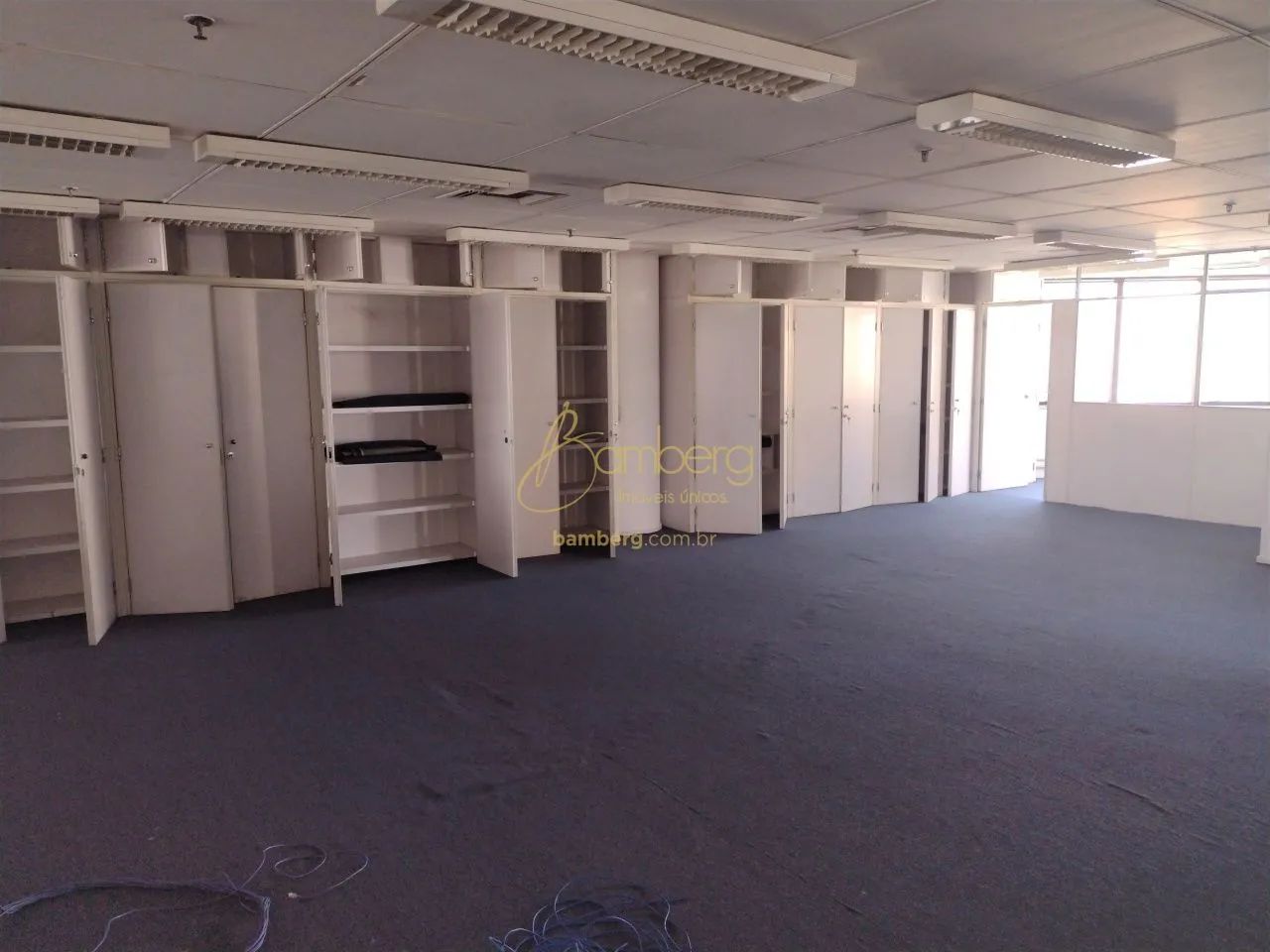 Conjunto comercial de andar todo em região privilegiada. - Foto 3